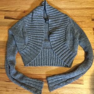 Long sleeve grey sweater