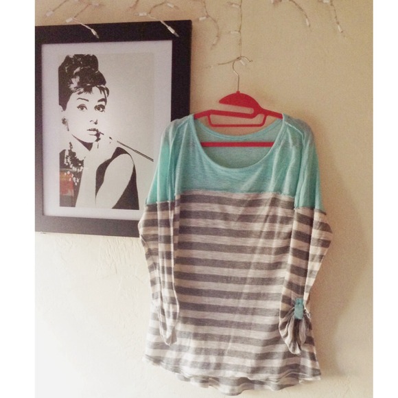 Bundle of 3 Tops💎