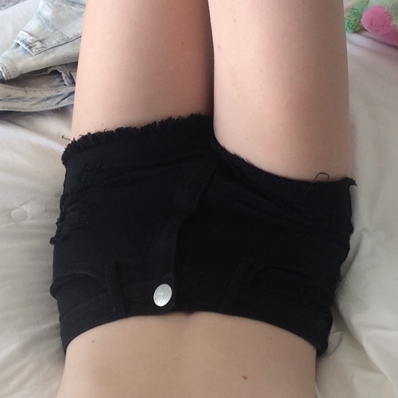 ❌SOLD❌Black high waisted shorts from Almost Famous