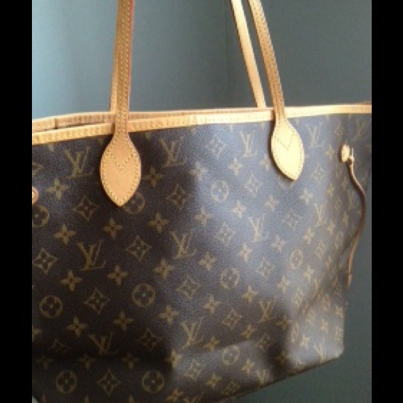 SOLD Authentic LV Neverfull MM Monogram Canvas NWT