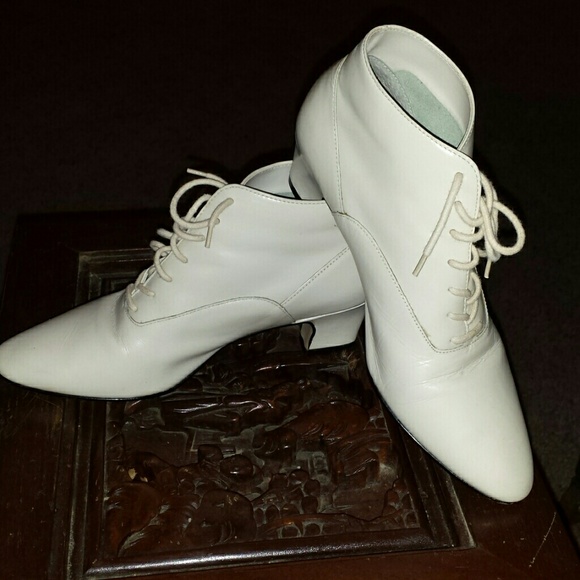 Boots - Awesome leather vintage booties