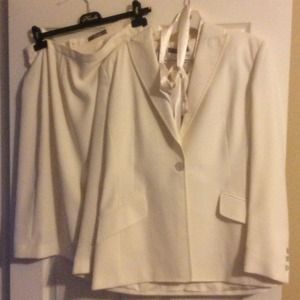 Nicole cream skirt set