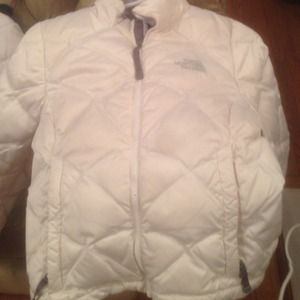 Woman's white north face