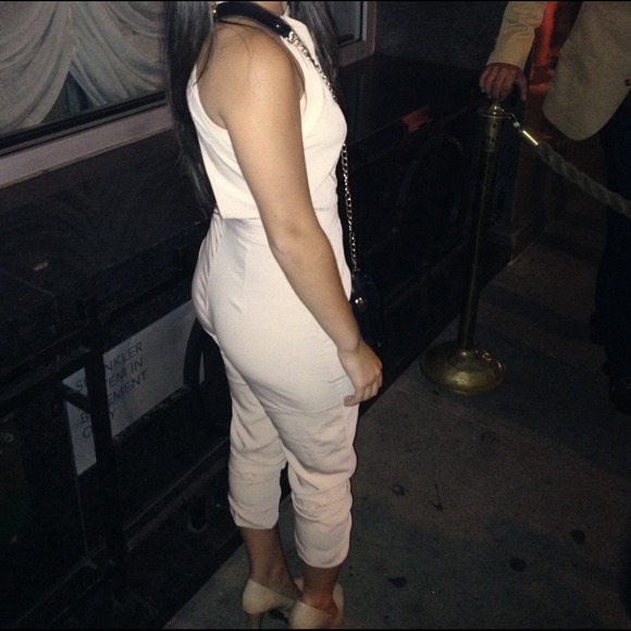 Blush Jumper - Picture 2 of 3