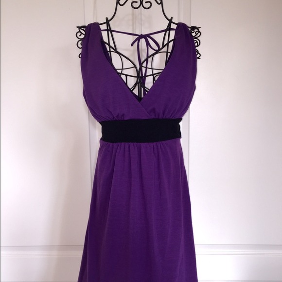 Purple sleeveless dress