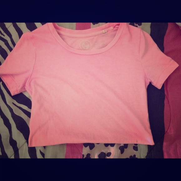 💕Beautiful pink basic shirt💕