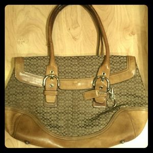 Brown coach bag 16x10. Inches