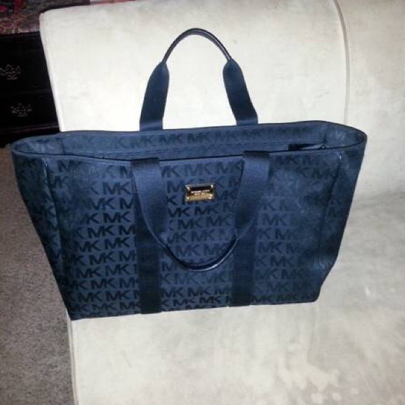 Michael kors big tote bag