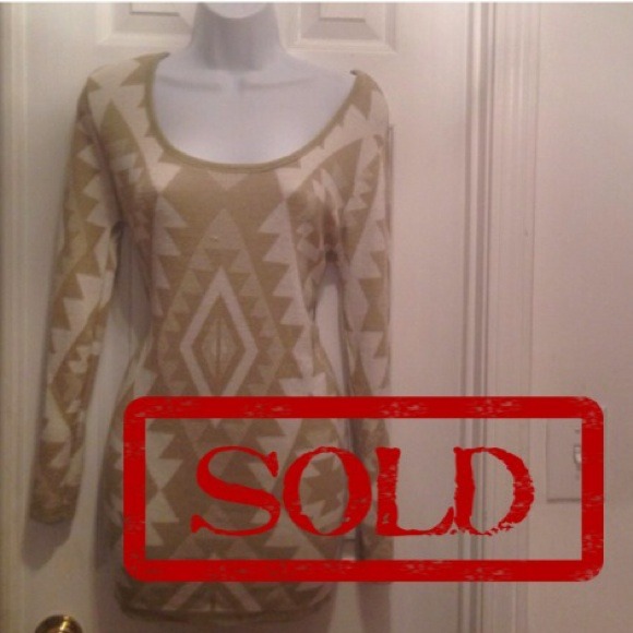 Beautiful beige/ off white sweater