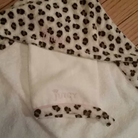 *SOLD* Juicy couture baby leopard plush towel - Picture 2 of 4