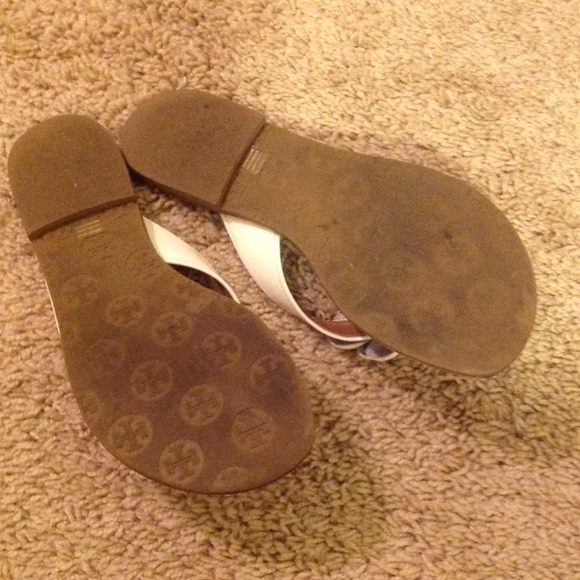 Tory burch white flower sandal authentic 5.5 - Picture 2 of 3