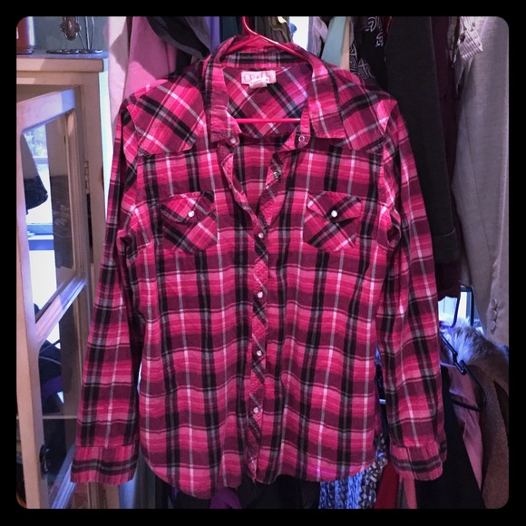 Flannel looking shirt