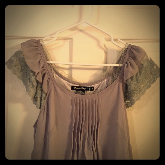 Boutique Grey ruffled top- Small