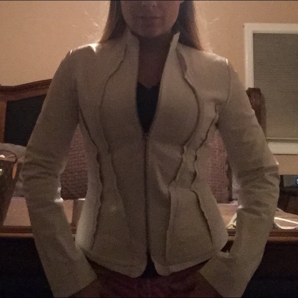 Cache white leather jacket - Picture 2 of 4