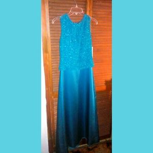 ONYX Nite Turquoise Evening Gown