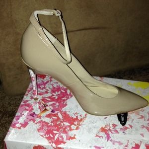 Chinese Laundry Stardust Nude Pumps NEW NIB