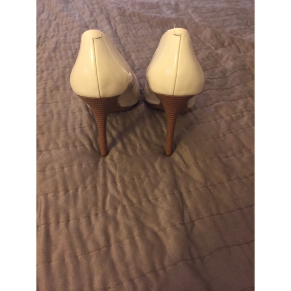 TB DONATED 10/14! INC Louie Pumps - Picture 3 of 4