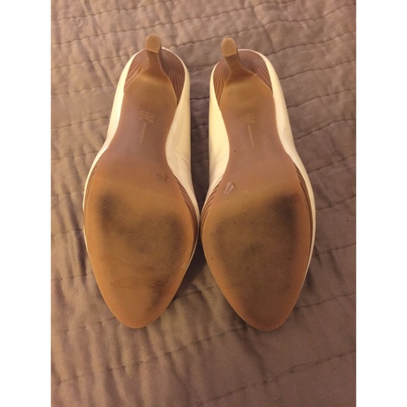 TB DONATED 10/14! INC Louie Pumps - Picture 4 of 4