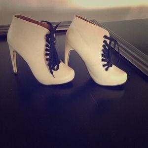 Ankle boots