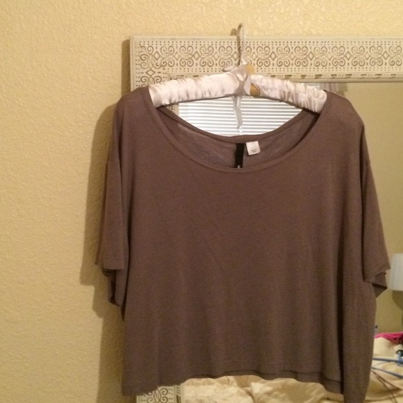 Crop top