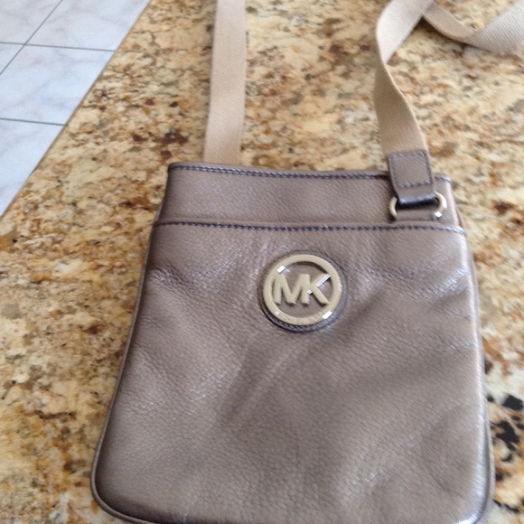 New Michael kors crossbody handbag - brand new!