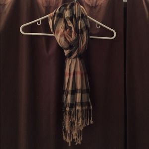 Burberry fashion scarf
