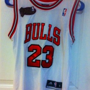 ~Sale~ #23 Chicago Bulls Jersey