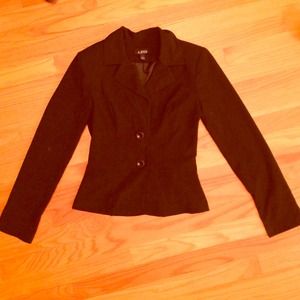 WEEKEND SALE! Versatile black blazer