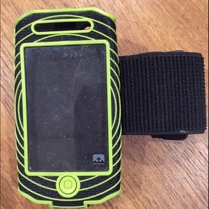 iPhone 4- 'Nathan' armband *ON HOLD FOR LESLIE_11*