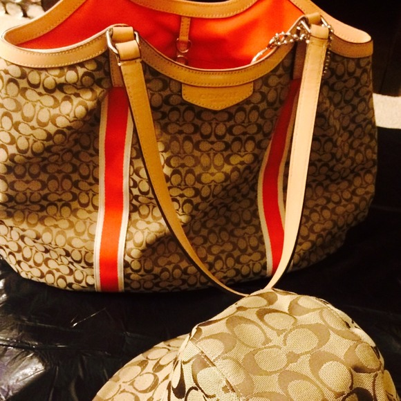 Coach bag & hat "NWT" - Picture 1 of 4