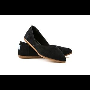 Toms "Jutti" black suede flats size 7