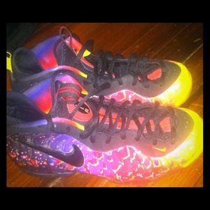 Area 72 "Asteroid " Nike Air Foamposite