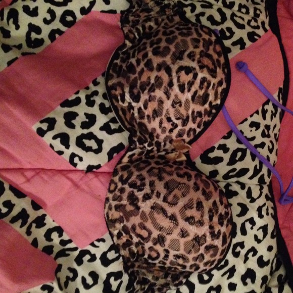 Cheetah strapless push up bra