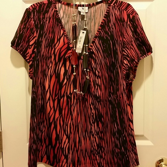 NWT  V neck blouse