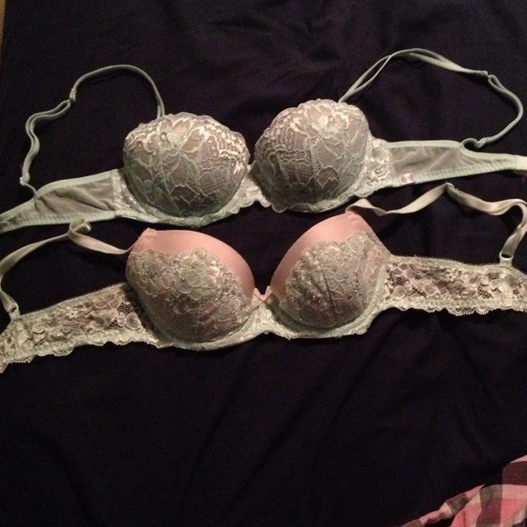 VICTORIA SECRET PUSH-UP AND SOFT LIGHT PADED!