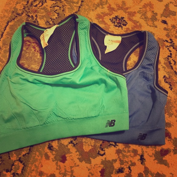 Sports bra
