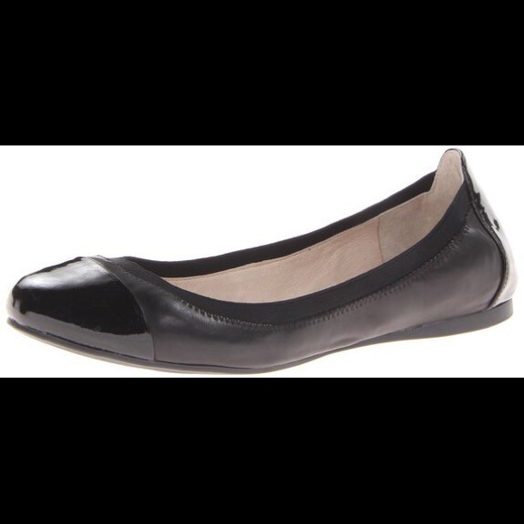 Vince Camuto Elisee ballet flats.
