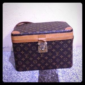 Authentic Vintage Louis Vuitton makeup carrier