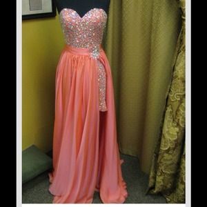 Prom/homecoming dress