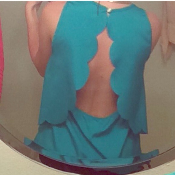 💕HP💕 Teal party top with open back