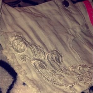 Light  wash denim shorts