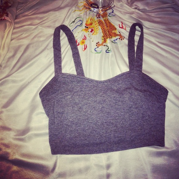 🚫sold🚫cute grey crop top😍