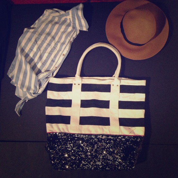 Deux Lux canvas beach bag