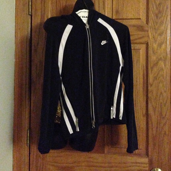 Nike hoodie with zipper