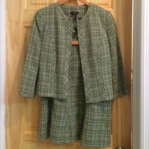 Alfani Knit Suit Sz4 Green