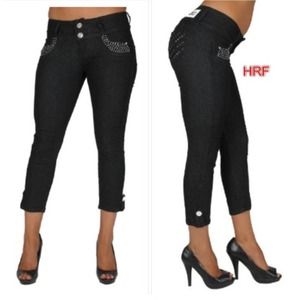 Black levantacola push up Capri