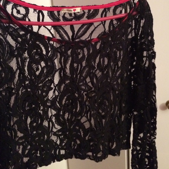 Top Reduced! - Picture 3 of 3