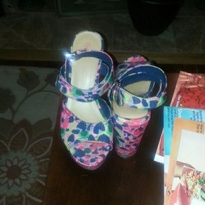 Gap wedged platform sandals