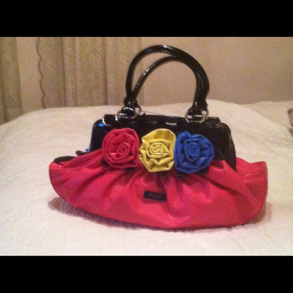 Super Cute Purse 🌺