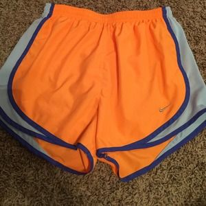 👑 Nike shorts